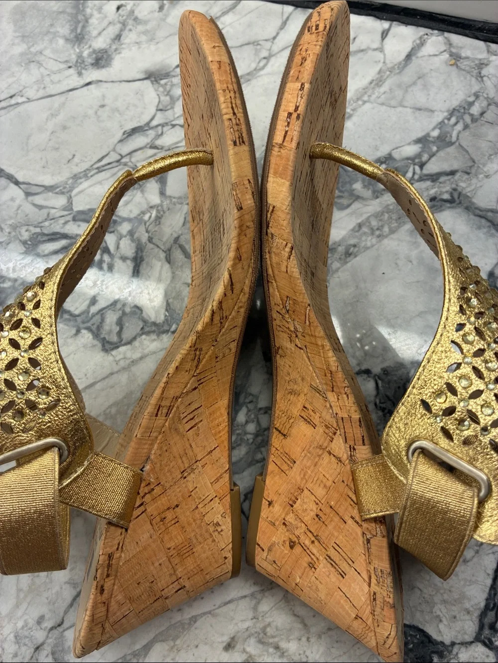 White Mountain Metallic Gold Cork Wedge Thong Sandals  10 low heel wedge